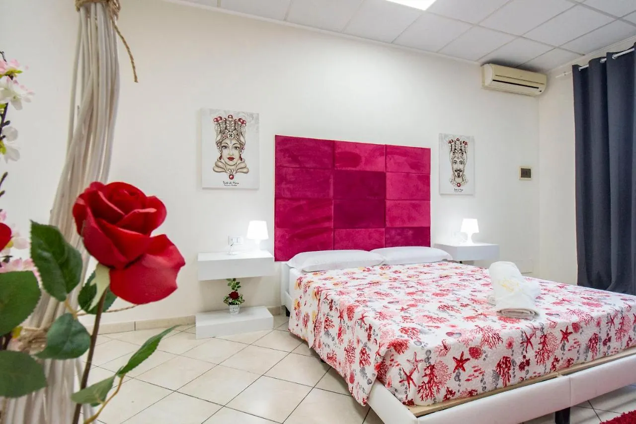 Hotel apartamentowy Royal Playa Suite And Apartament -Private Parking- Self Chek Out Katania