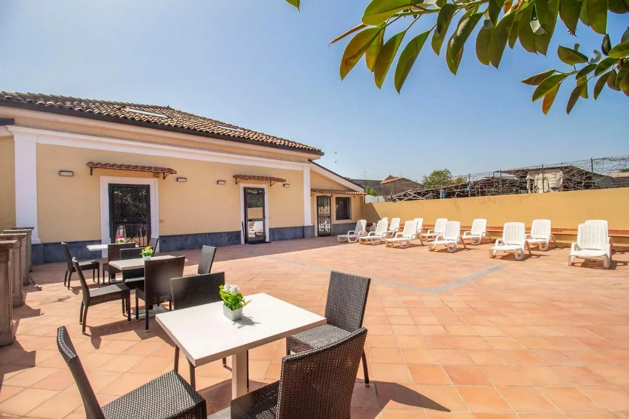Royal Playa Suite And Apartament -Private Parking- Self Chek Out Catánia 0*,