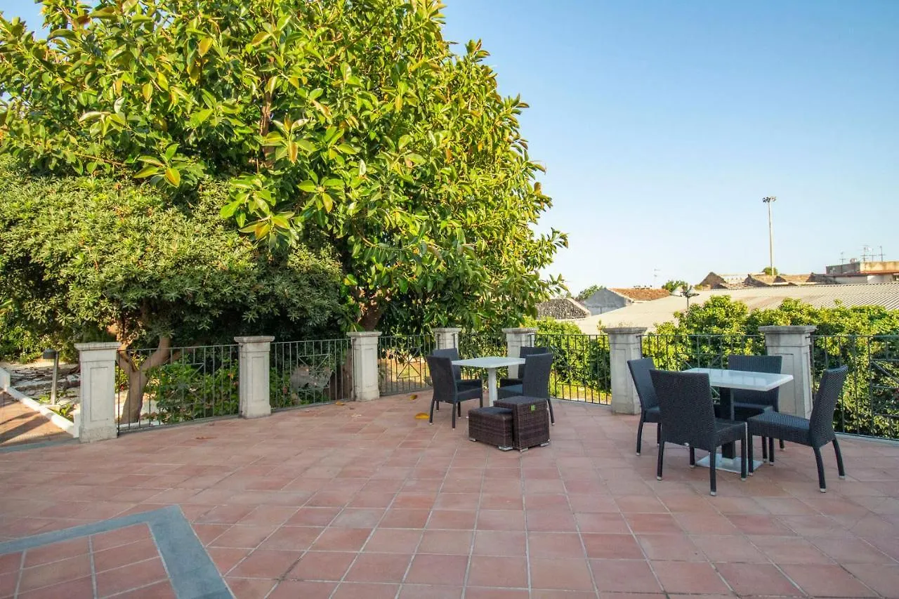 Royal Playa Suite And Apartament -Private Parking- Self Chek Out Catánia