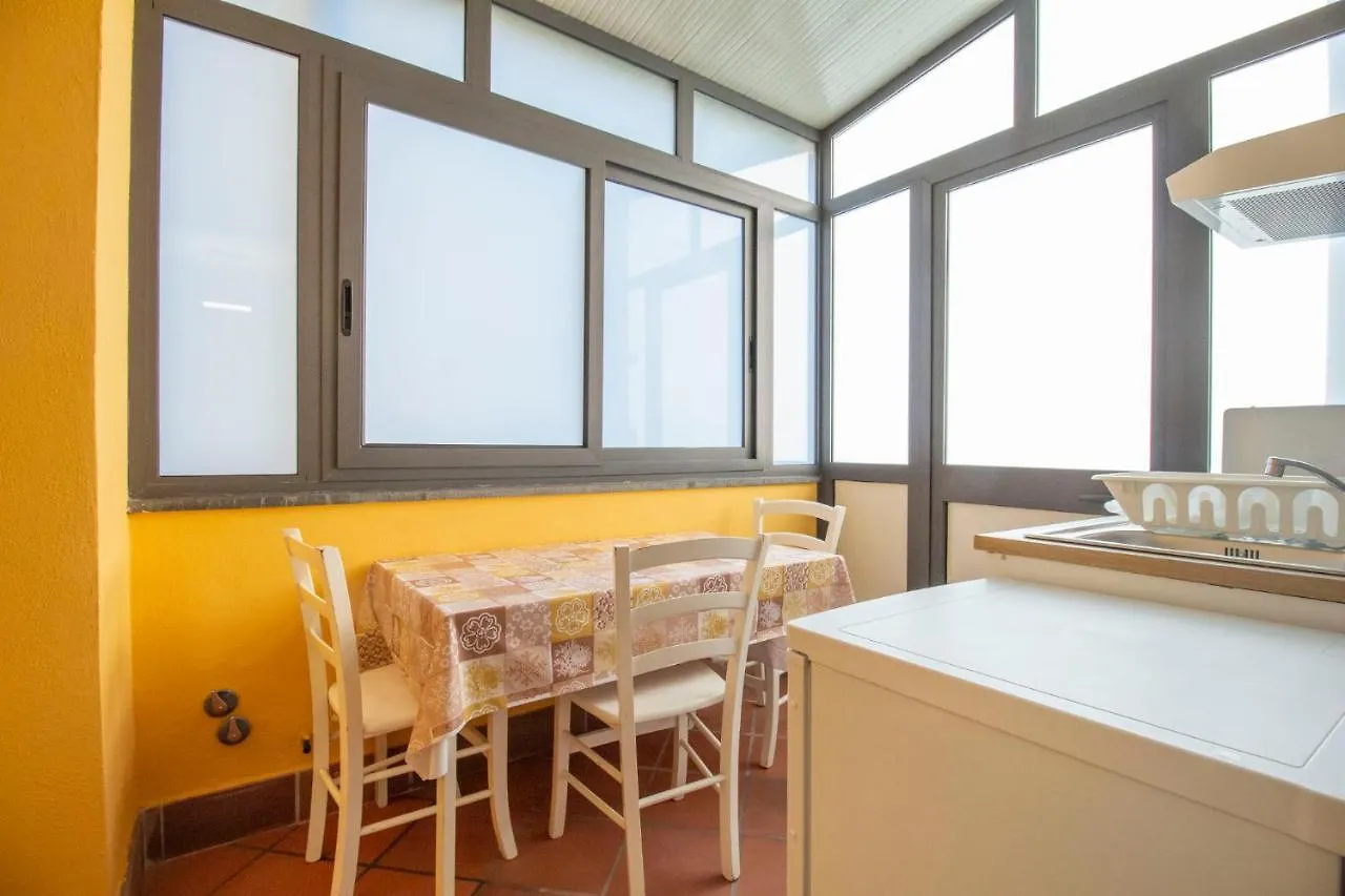 Royal Playa Suite And Apartament -Private Parking- Self Chek Out Catánia