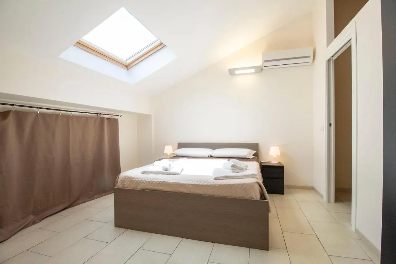 Aparthotel Royal Playa Suite And Apartament -Private Parking- Self Chek Out Catánia
