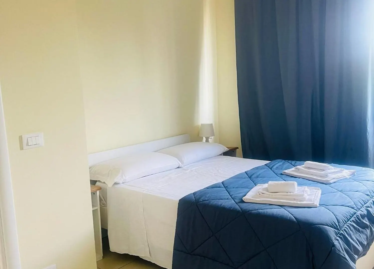 Royal Playa Suite And Apartament -Private Parking- Self Chek Out Catánia